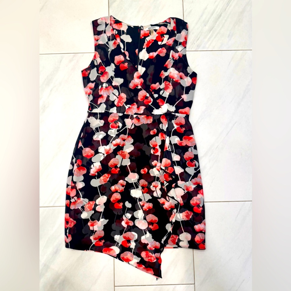 DKNY Black w/ Cherry Blossom Design V-Neck Sleeveless Draped Front Dress Size 10